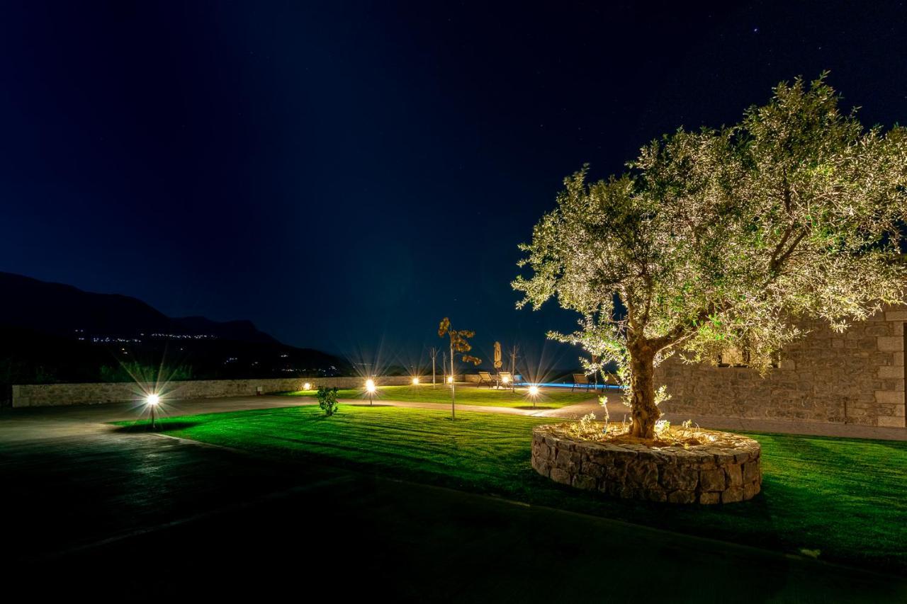 Emerald Ville Stoúpa المظهر الخارجي الصورة